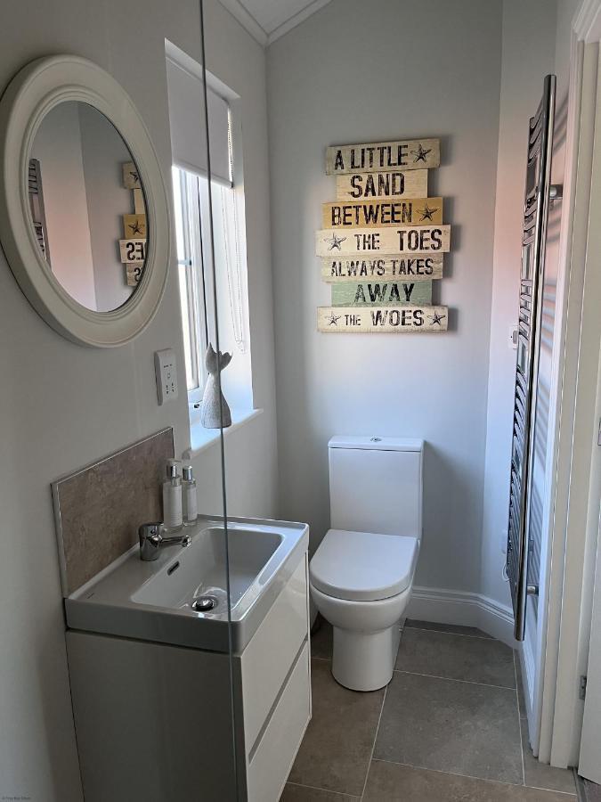 The Lake House At The Bay Filey, Sleeps 4, 1 Dog Welcome For Free Too Exterior photo