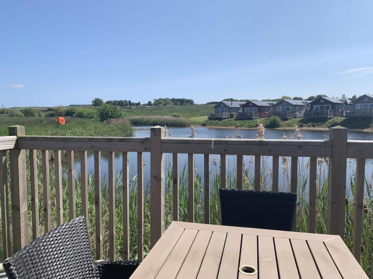 The Lake House At The Bay Filey, Sleeps 4, 1 Dog Welcome For Free Too Exterior photo