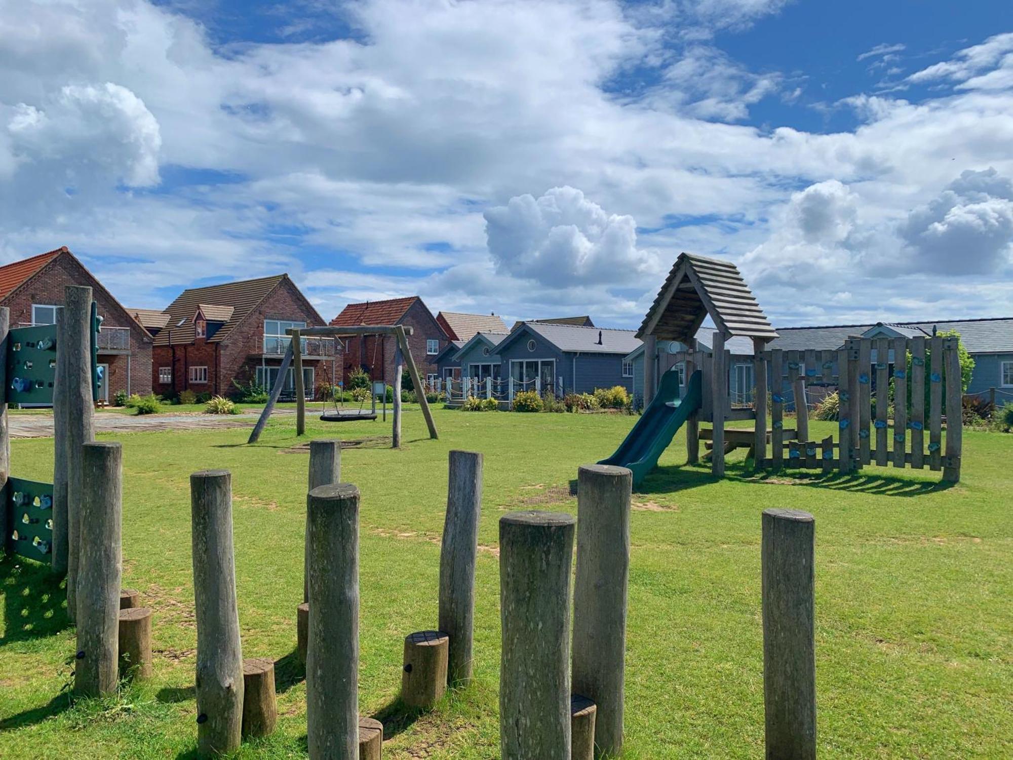The Lake House At The Bay Filey, Sleeps 4, 1 Dog Welcome For Free Too Exterior photo